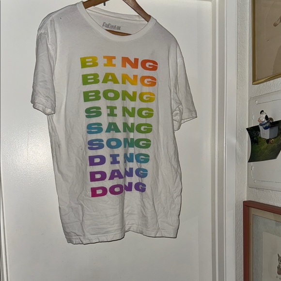 RuPaul Drag Race UK White Graphic Tee with Colorful Text UK, HUN? T-SHIRT - Picture 1 of 7